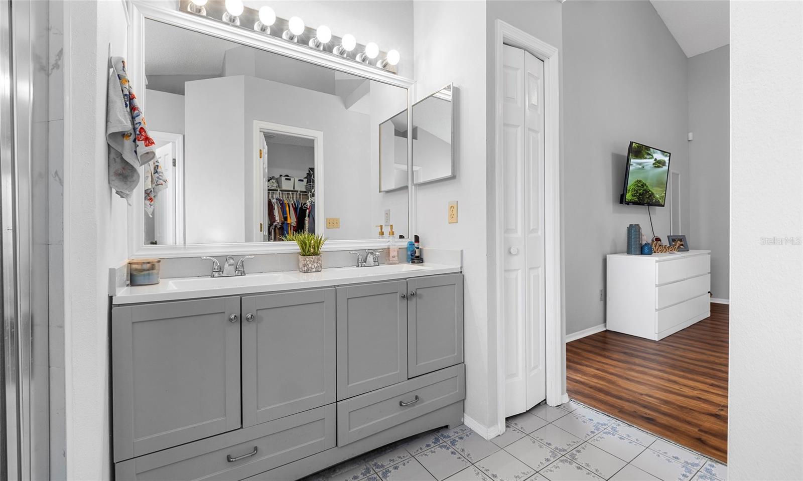 Image 31 of 50 For 9327 Pontiac Drive