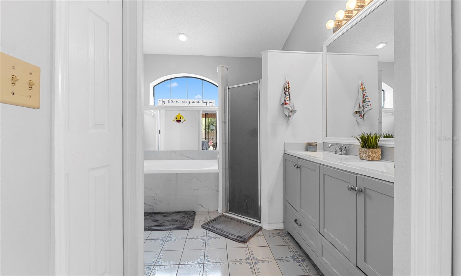 Image 32 of 50 For 9327 Pontiac Drive