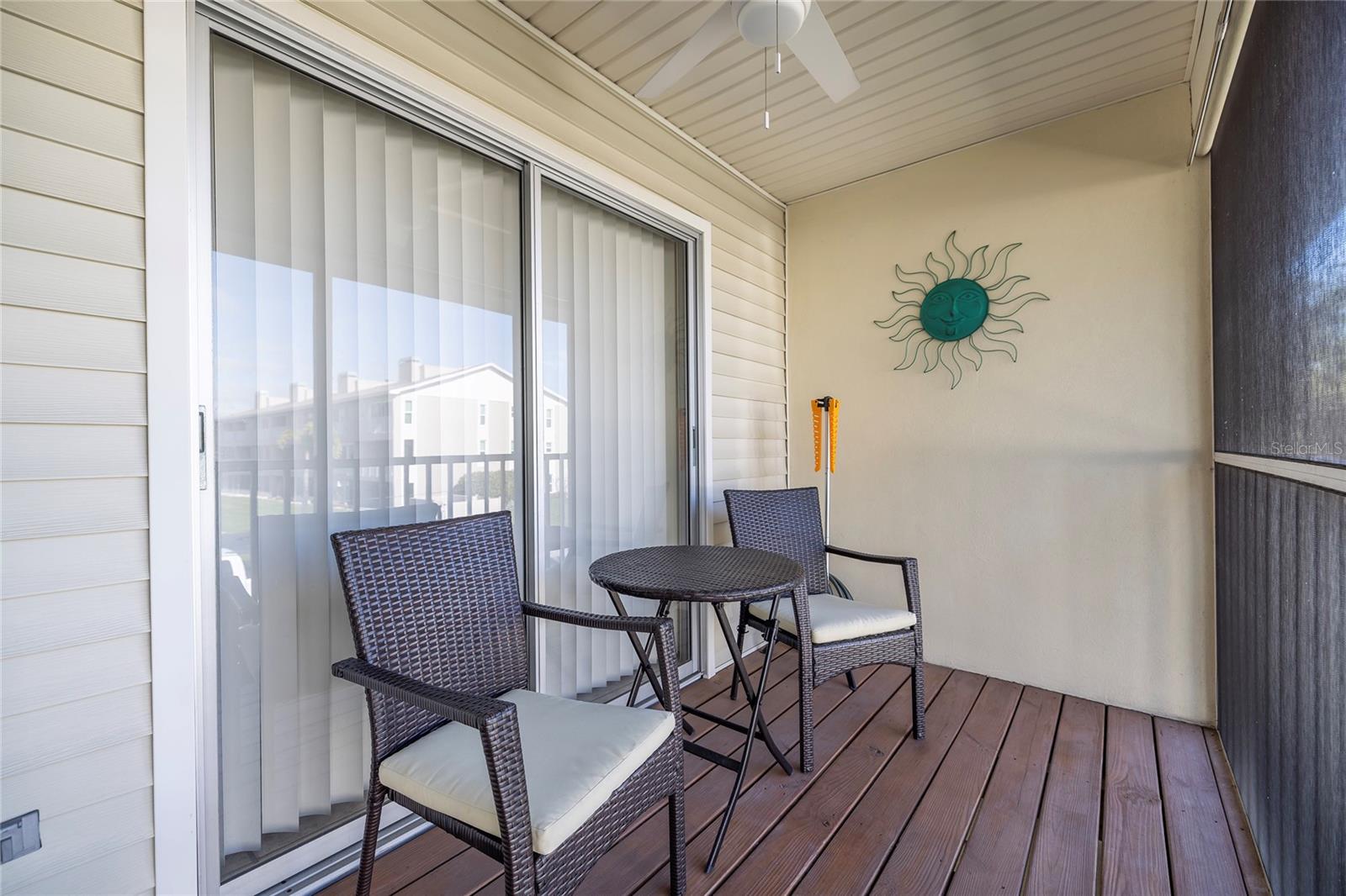 Image 17 of 55 For 222 Sun Vista Court N 67