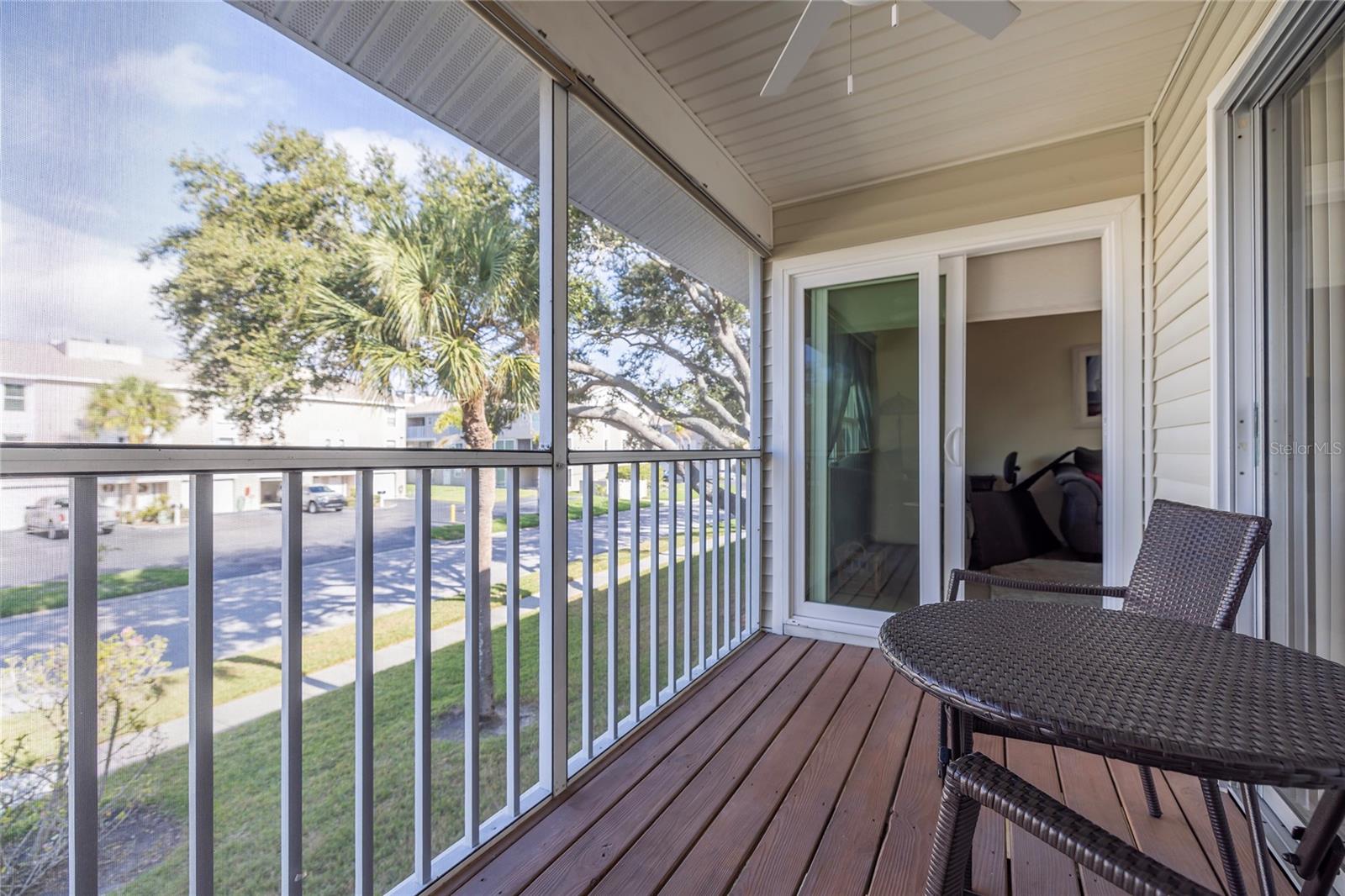 Image 18 of 55 For 222 Sun Vista Court N 67