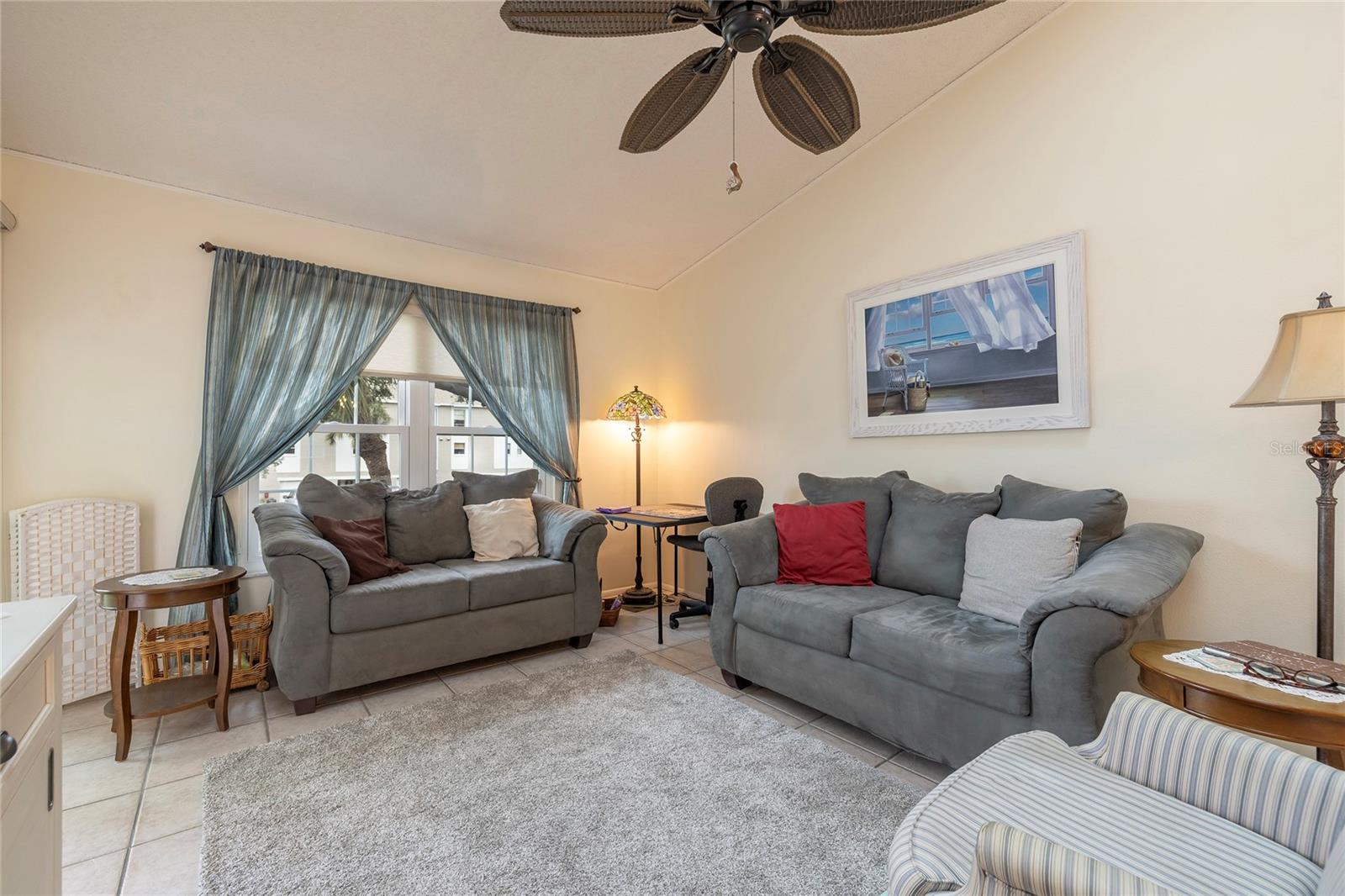 Image 8 of 55 For 222 Sun Vista Court N 67