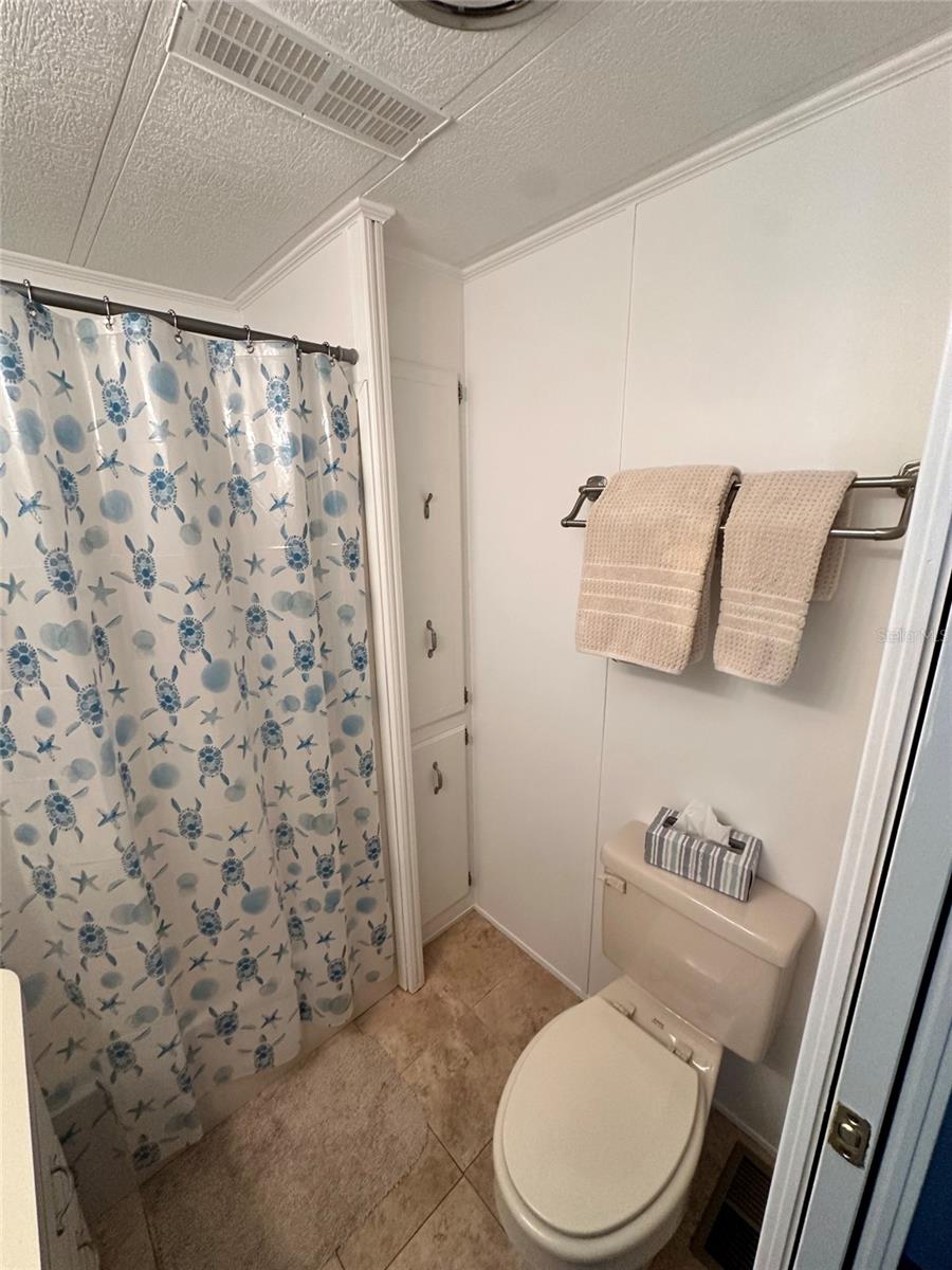 Image 15 of 22 For 54 Crown Point Drive