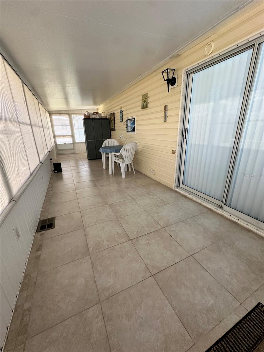 Image 6 of 22 For 54 Crown Point Drive