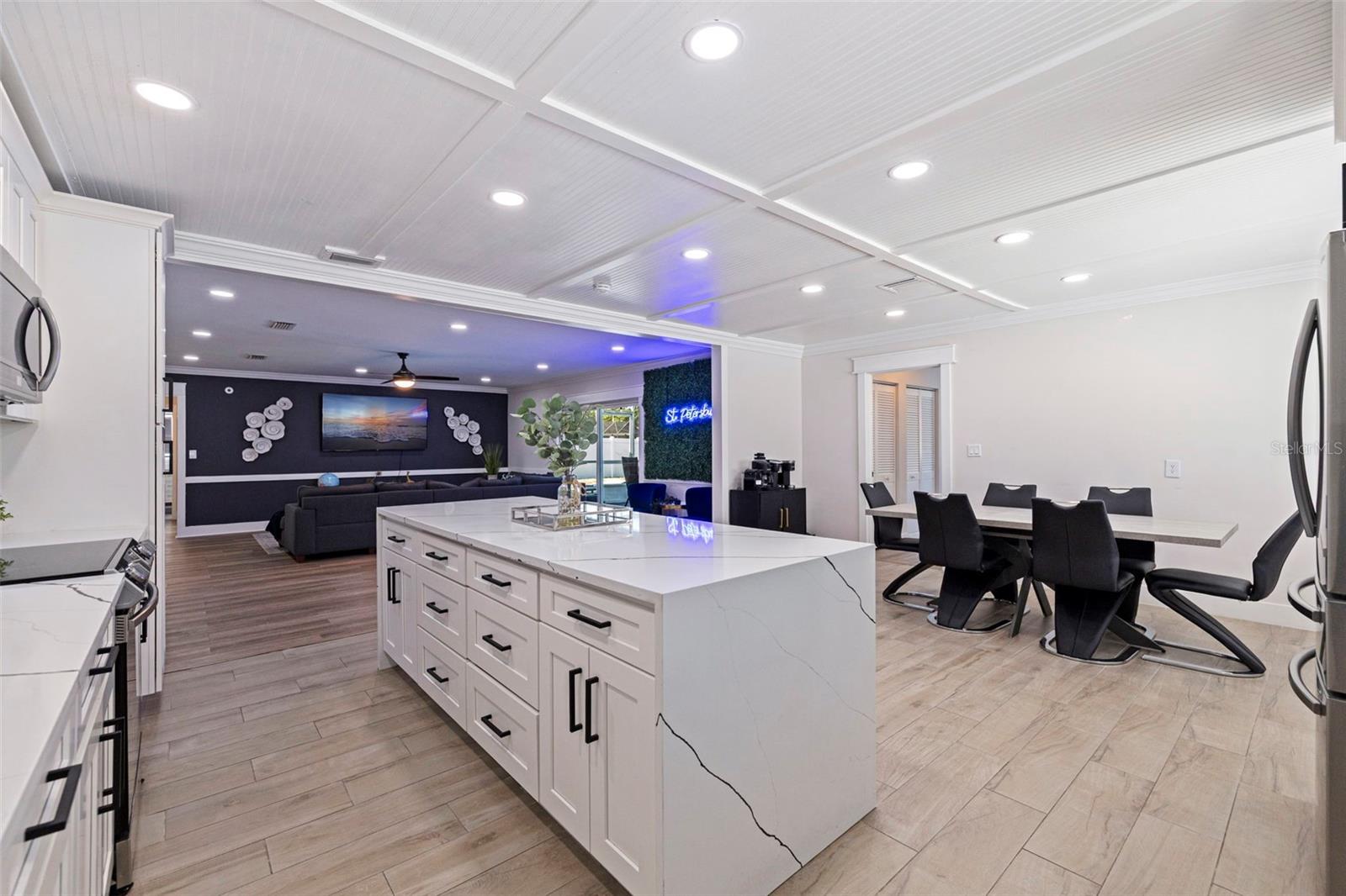 Image 10 of 29 For 5802 Bay Pines Lakes Boulevard