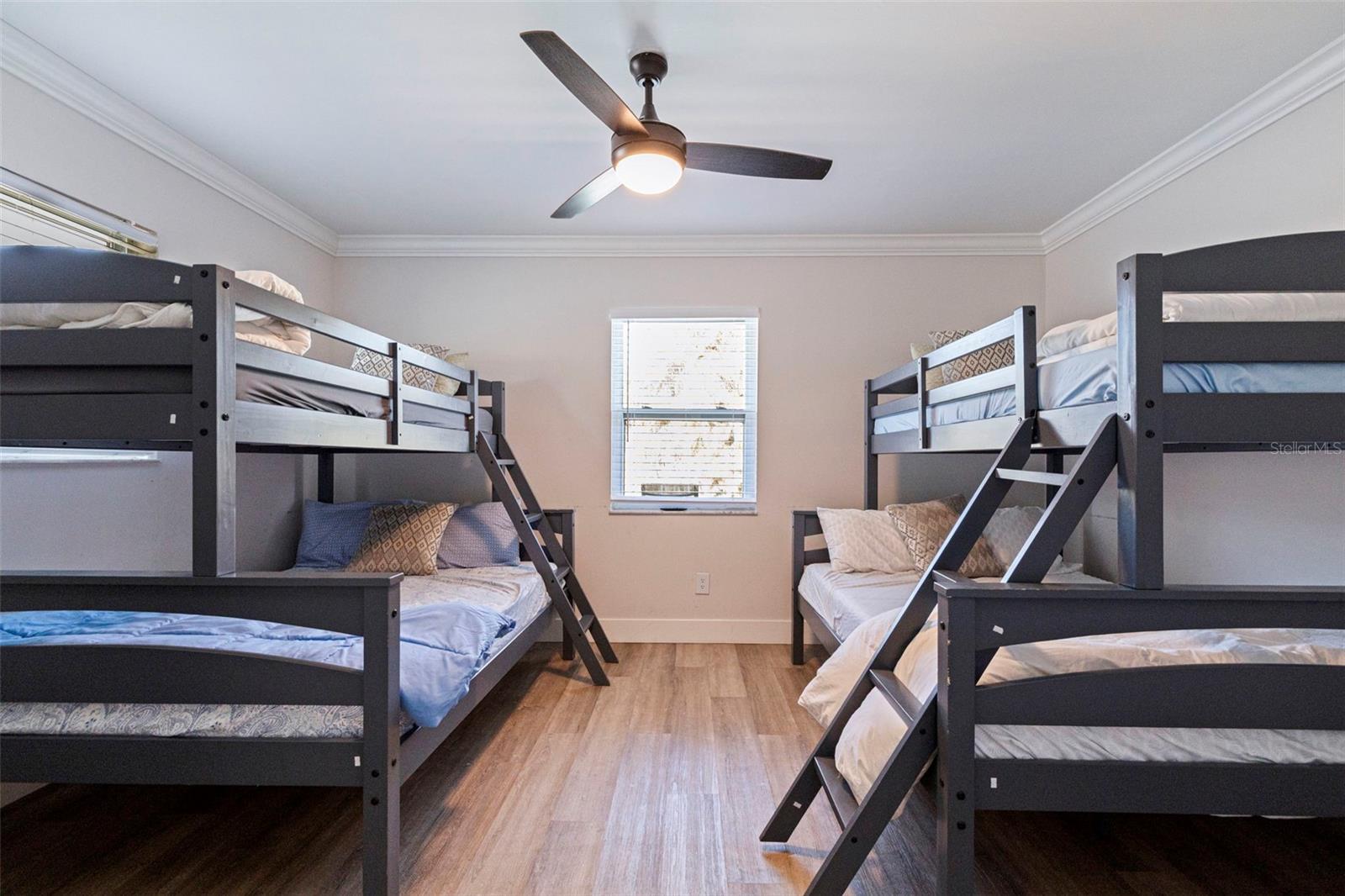 Image 18 of 29 For 5802 Bay Pines Lakes Boulevard