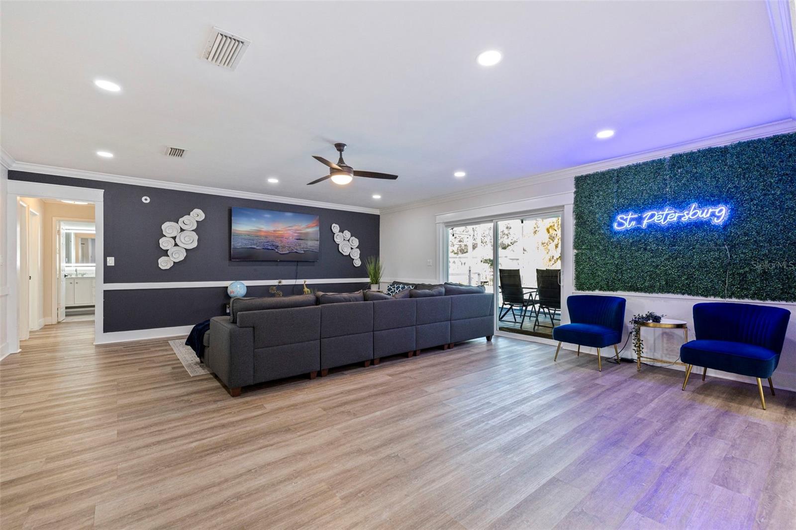 Image 4 of 29 For 5802 Bay Pines Lakes Boulevard