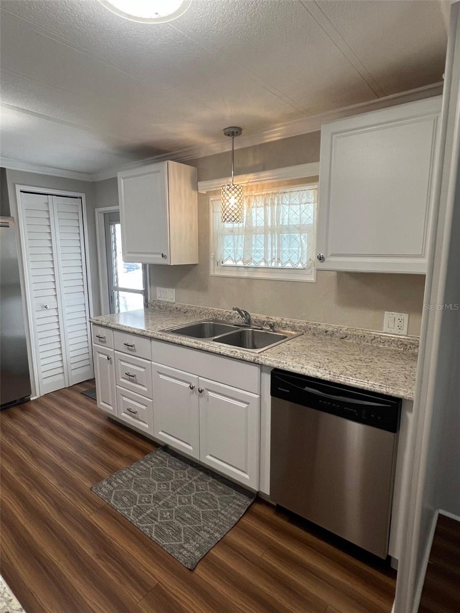 Image 15 of 31 For 41 Thatch Palm Street E 41