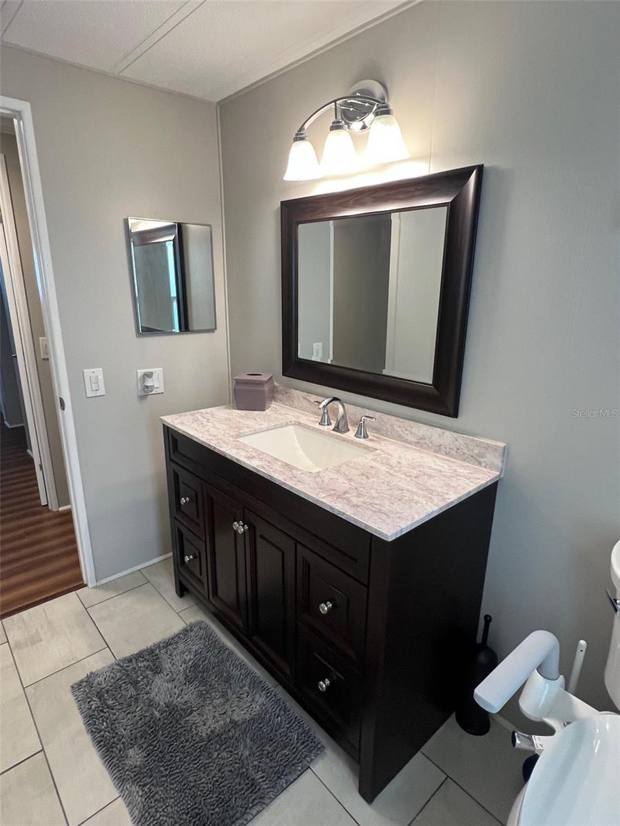 Image 20 of 31 For 41 Thatch Palm Street E 41