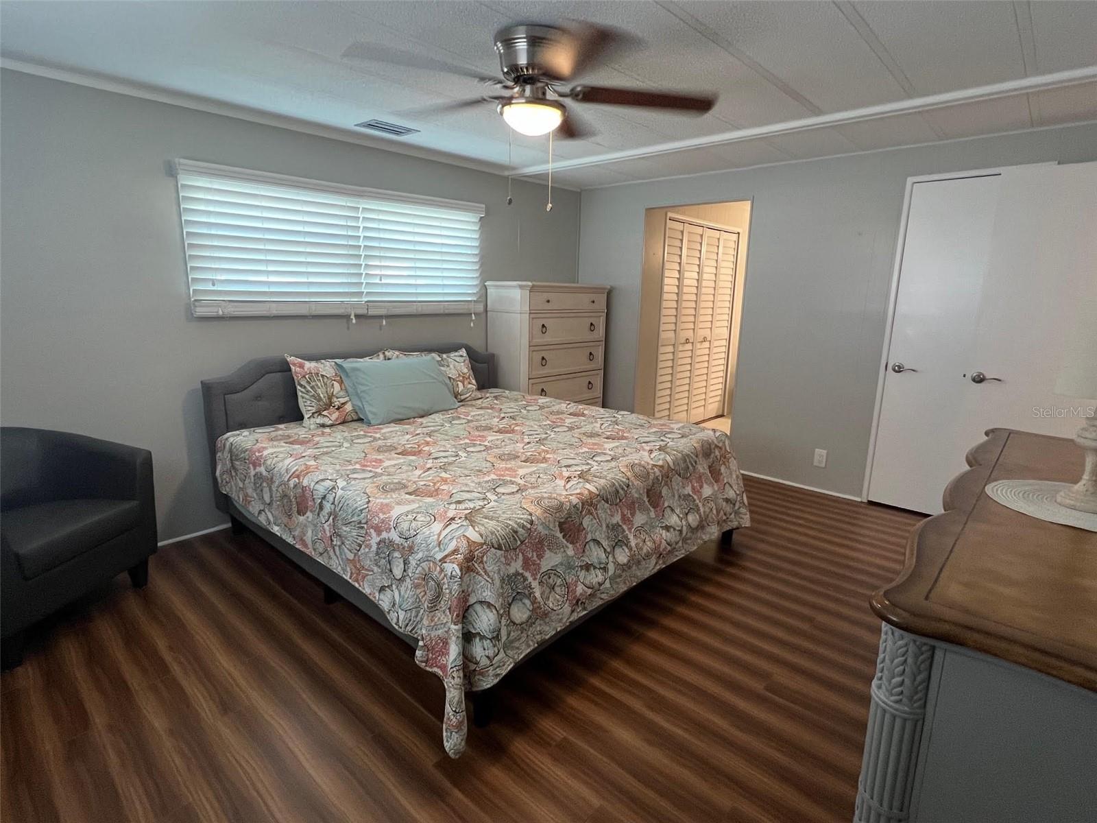 Image 24 of 31 For 41 Thatch Palm Street E 41