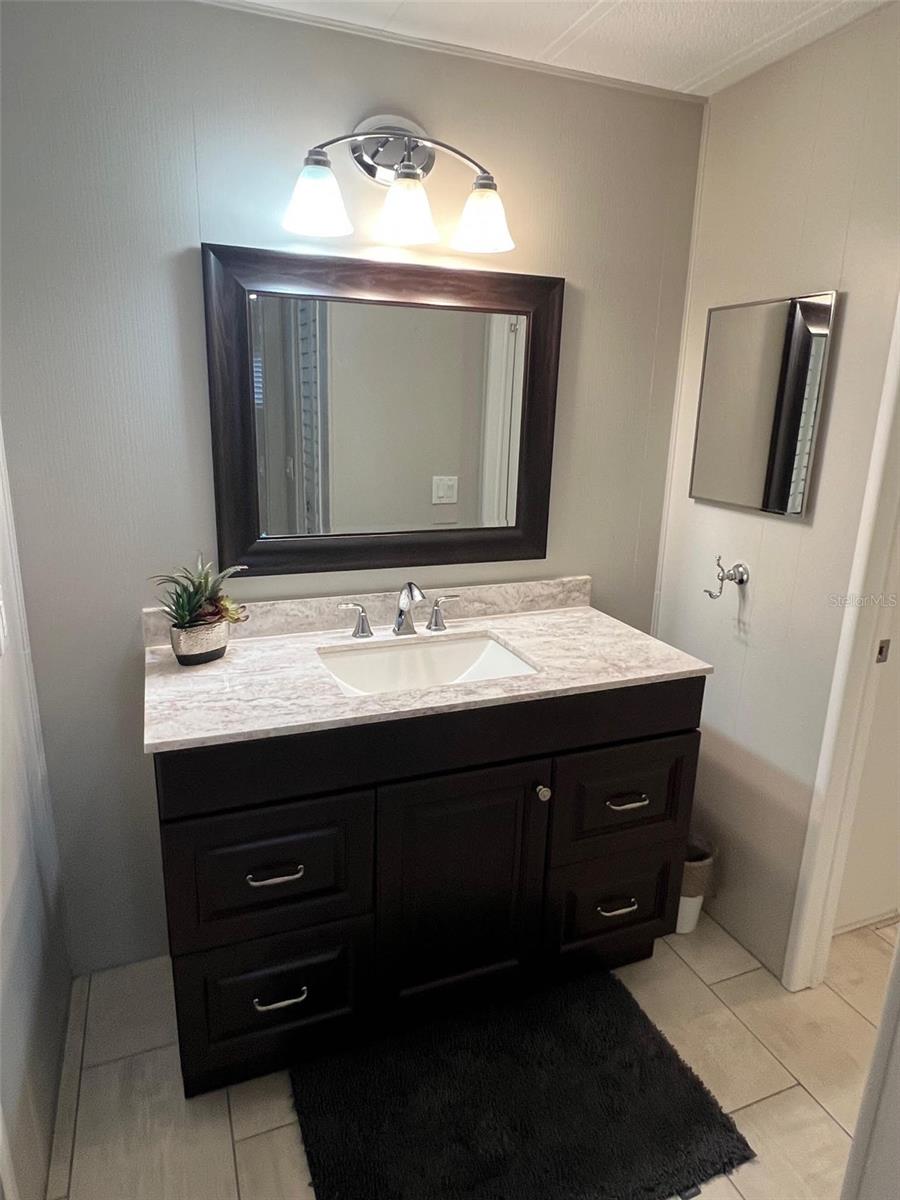 Image 27 of 31 For 41 Thatch Palm Street E 41