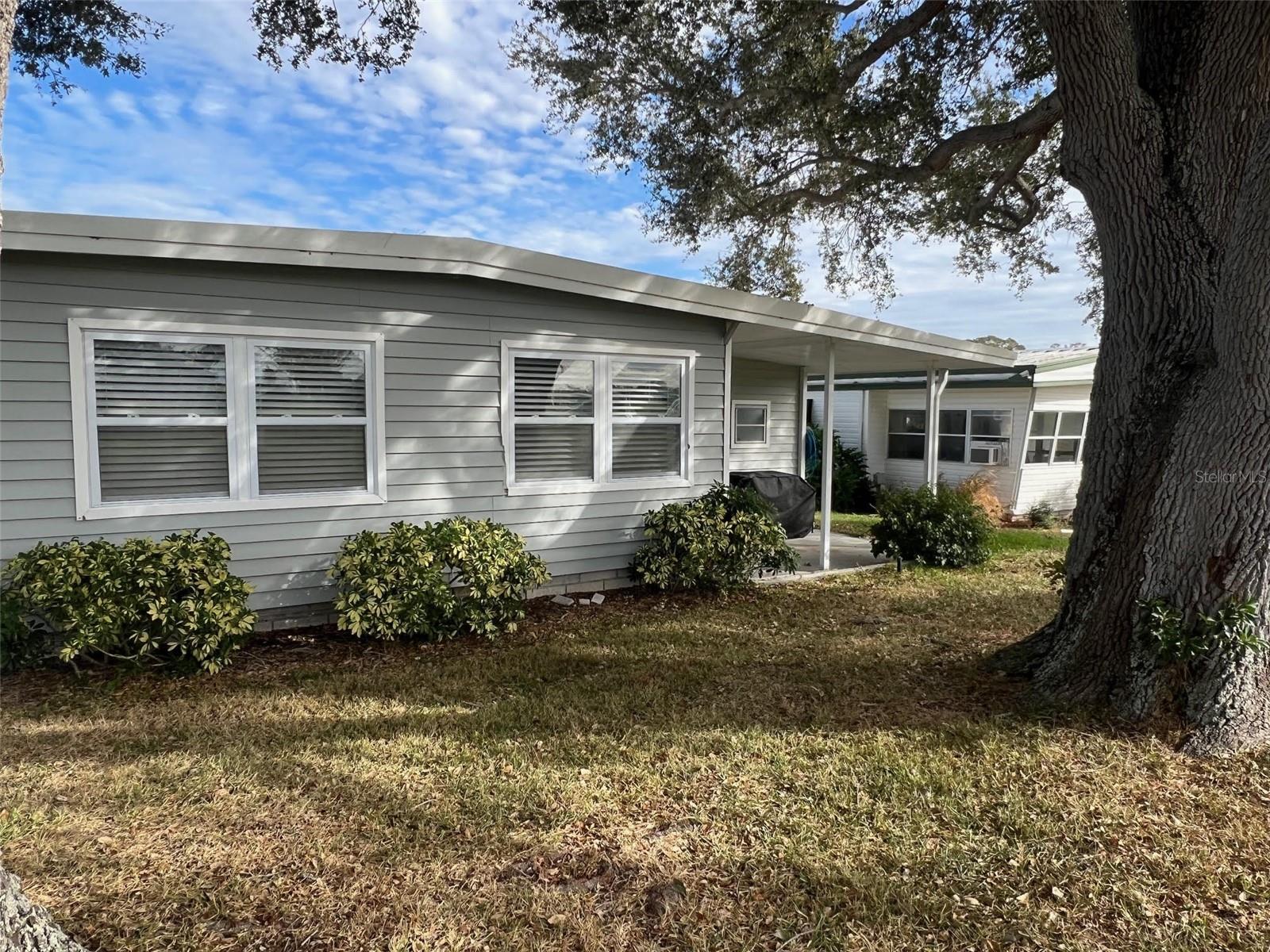 Image 4 of 31 For 41 Thatch Palm Street E 41