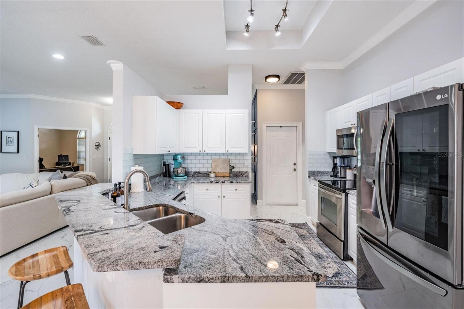 Image 19 of 44 For 28335 Glade Fern Court