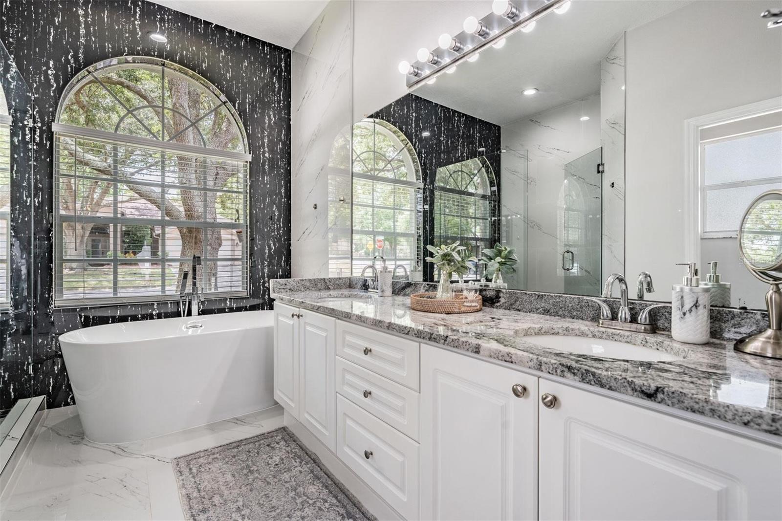 Image 28 of 44 For 28335 Glade Fern Court