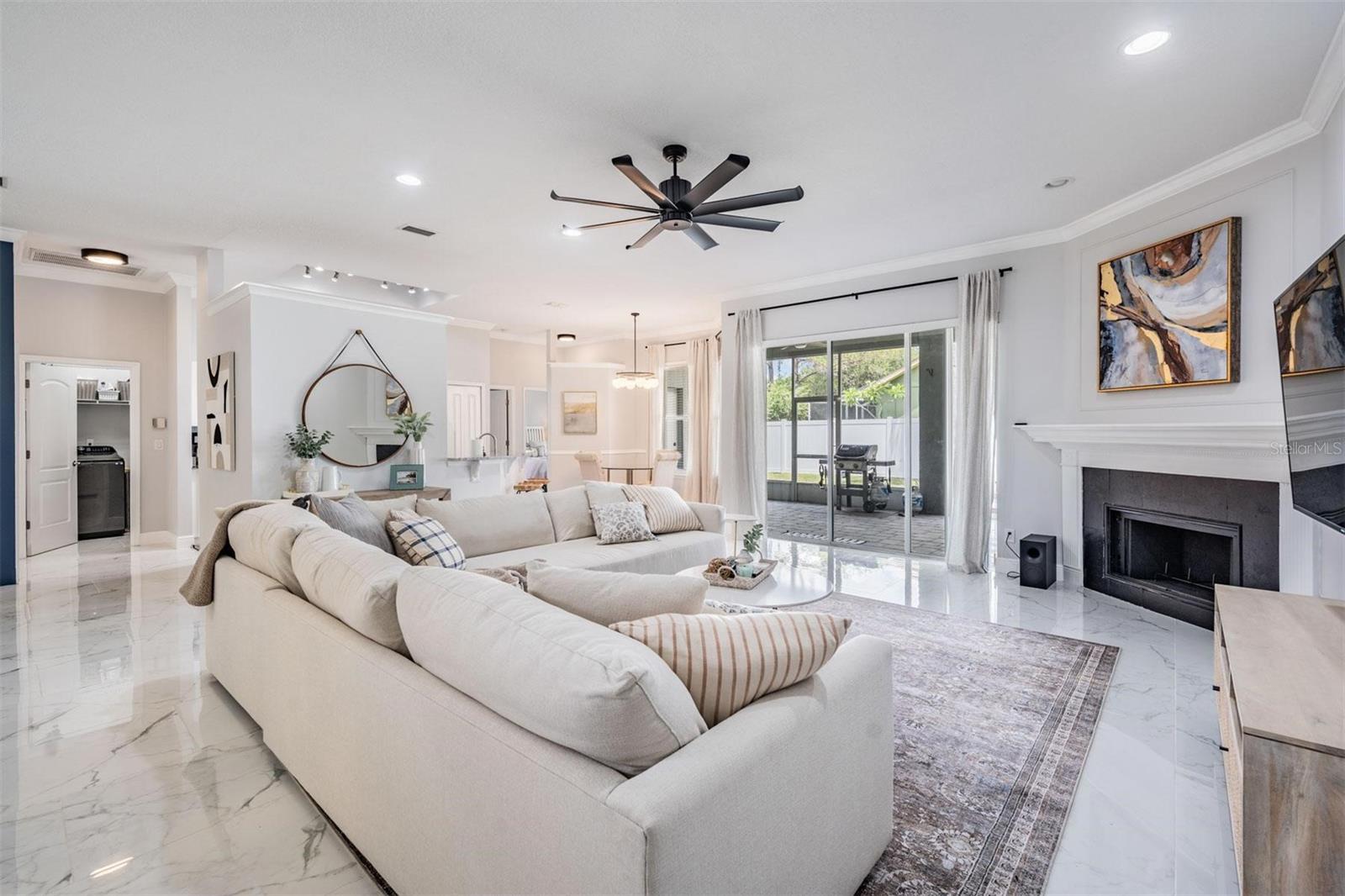 Image 9 of 44 For 28335 Glade Fern Court