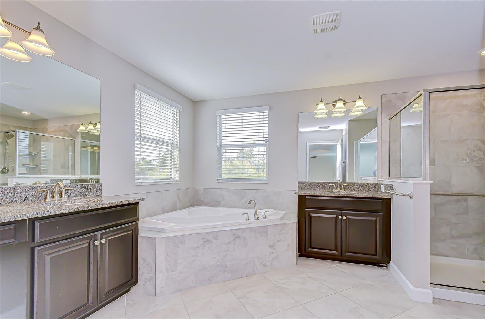 Image 50 of 76 For 2281 Livorno Way