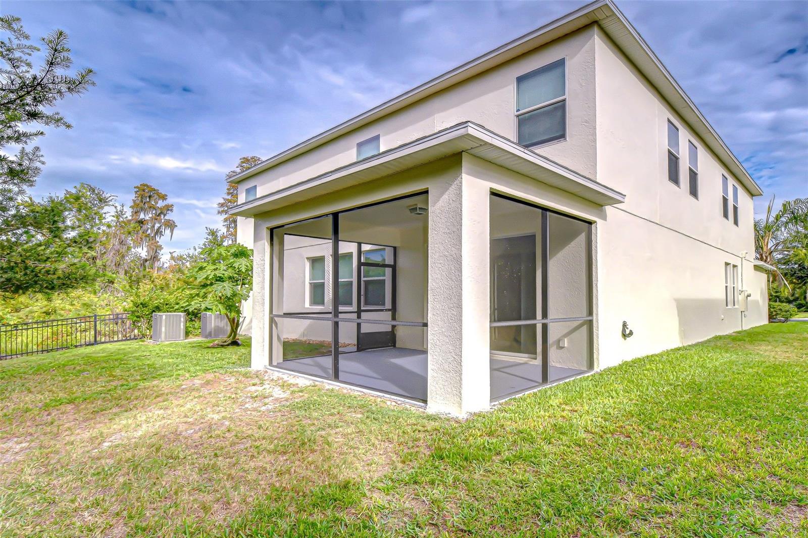 Image 70 of 76 For 2281 Livorno Way