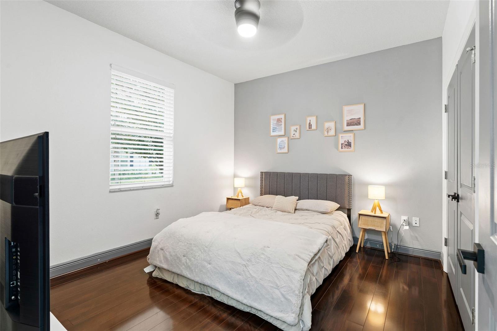 Image 19 of 42 For 7017 Briarhill Court