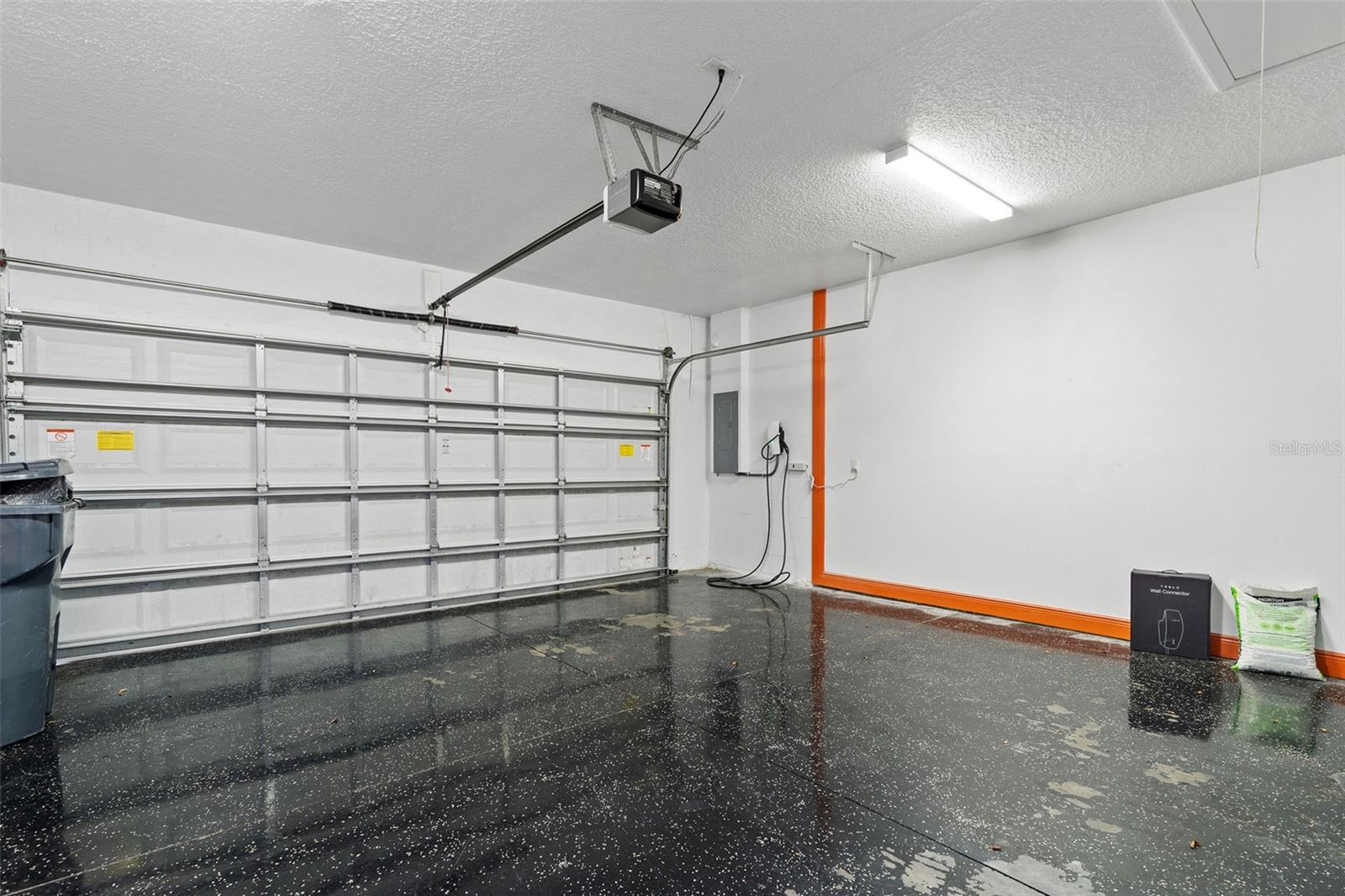 Image 23 of 42 For 7017 Briarhill Court