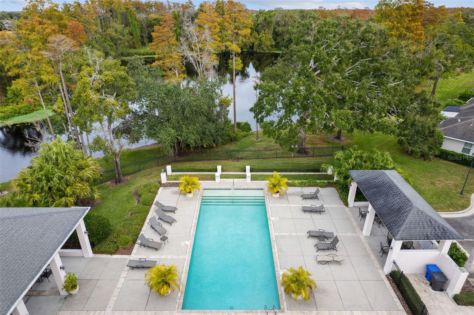 Image 29 of 42 For 7017 Briarhill Court