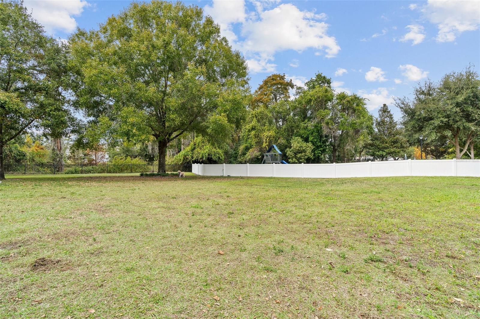 Image 40 of 42 For 7017 Briarhill Court