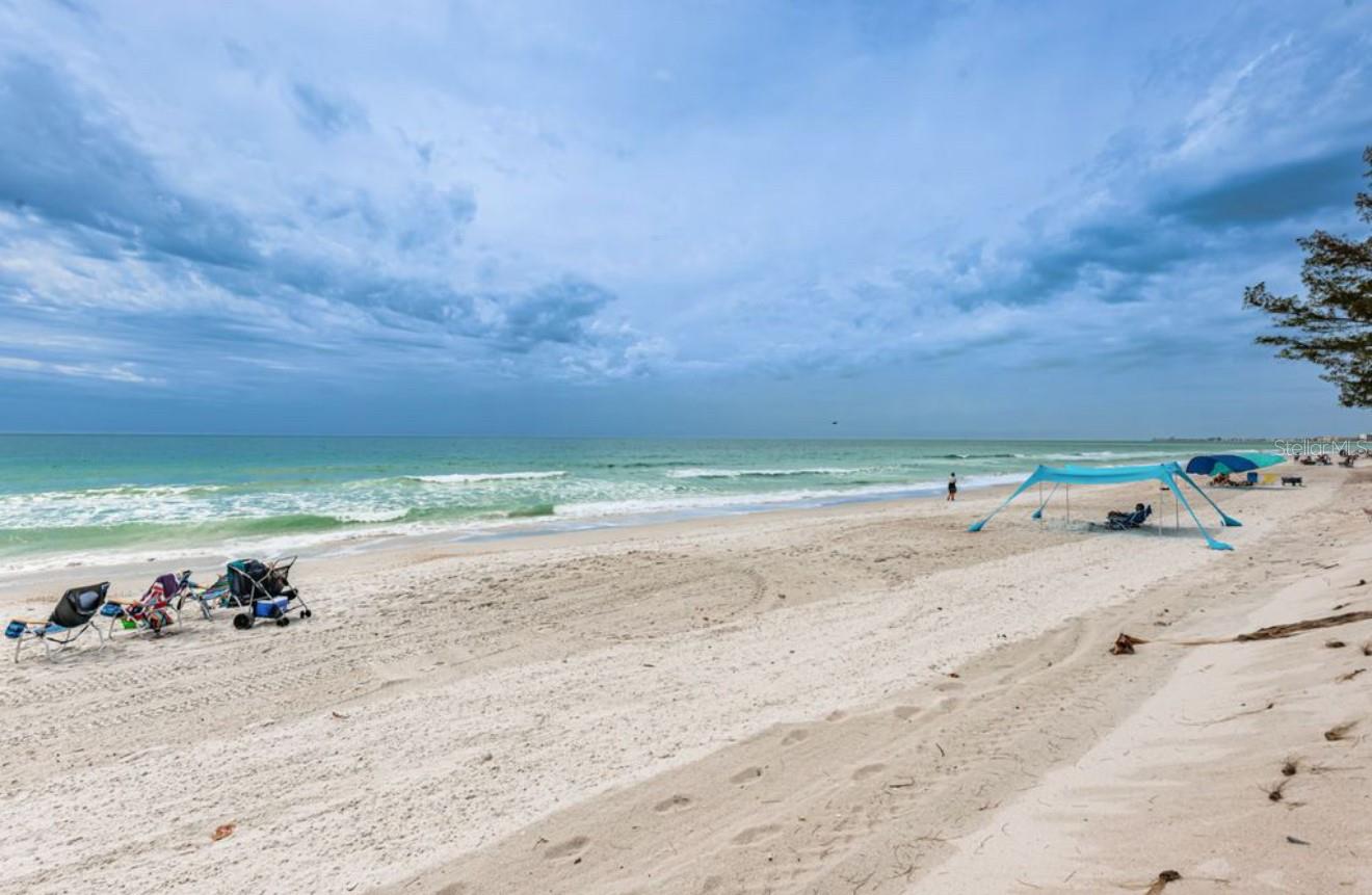 Image 11 of 37 For 8432 Gulf Boulevard Sailfish