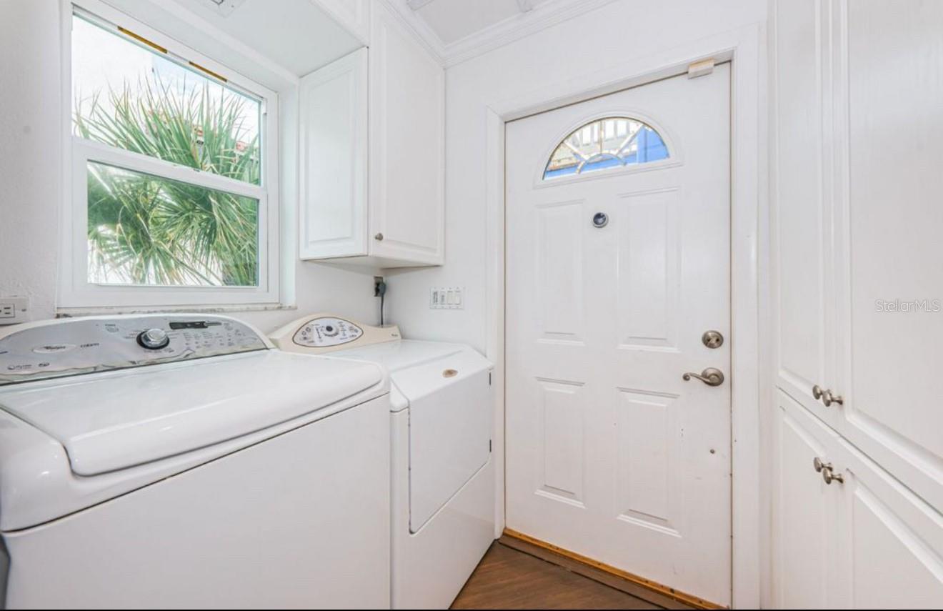 Image 21 of 37 For 8432 Gulf Boulevard Sailfish