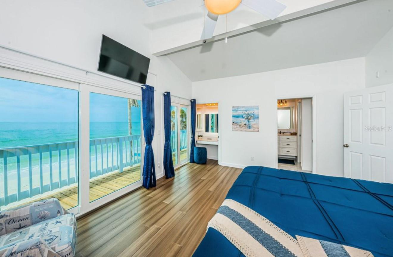 Image 24 of 37 For 8432 Gulf Boulevard Sailfish