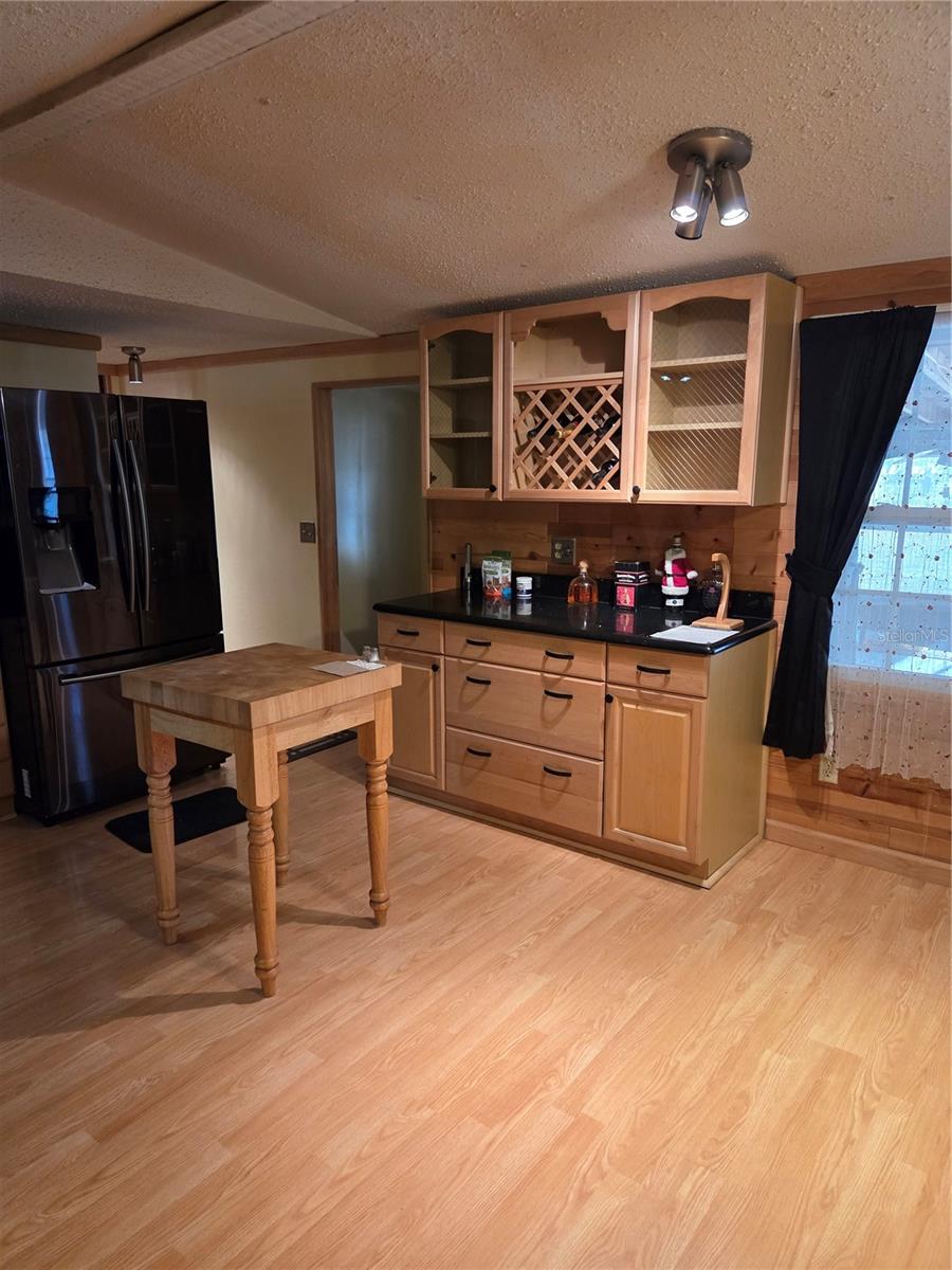 Image 18 of 38 For 505 Murcott Place