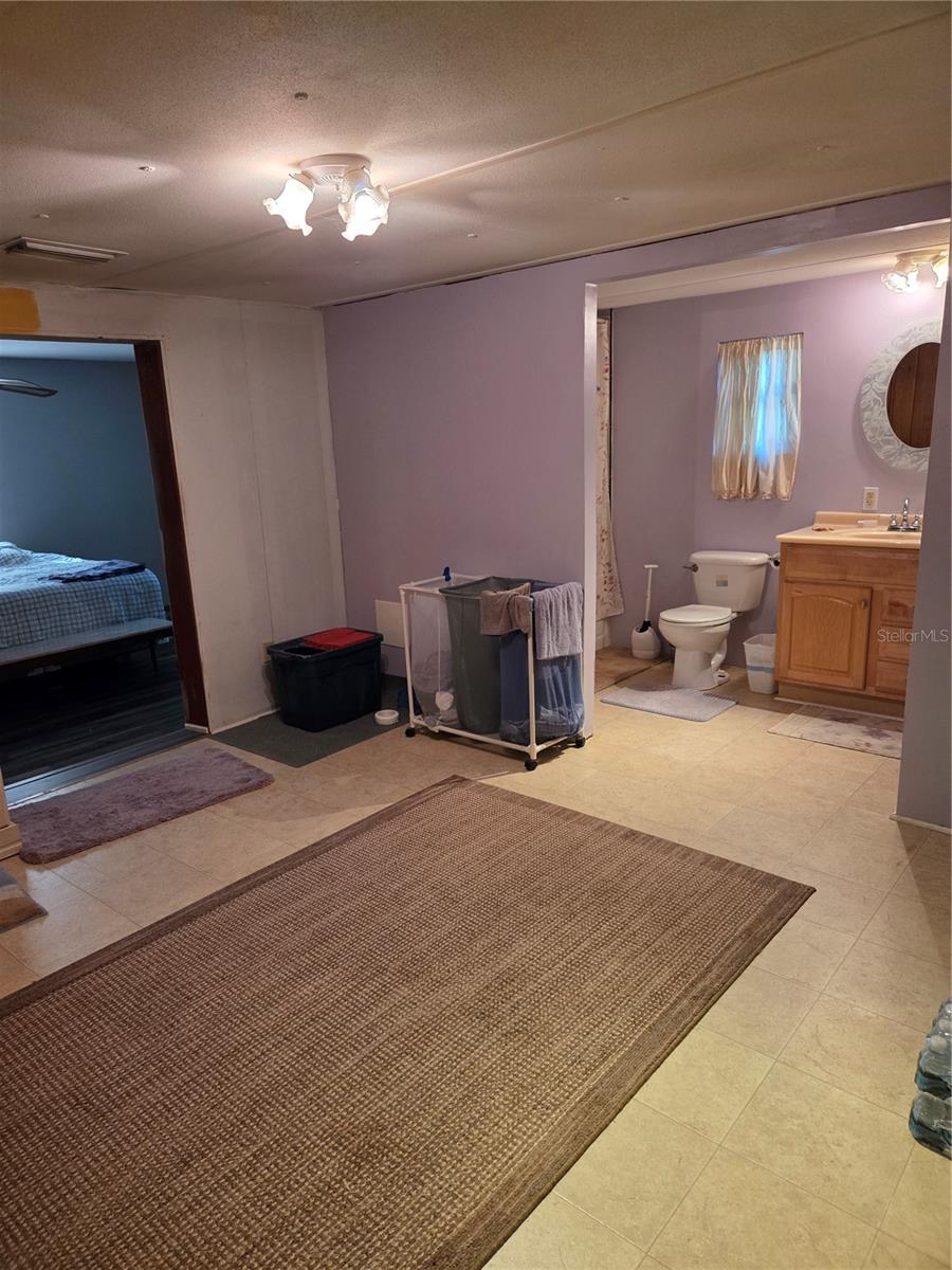 Image 23 of 38 For 505 Murcott Place