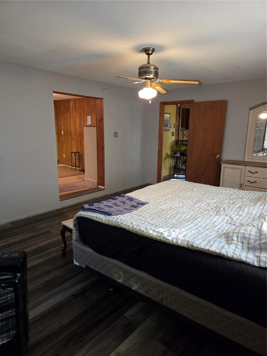 Image 26 of 38 For 505 Murcott Place