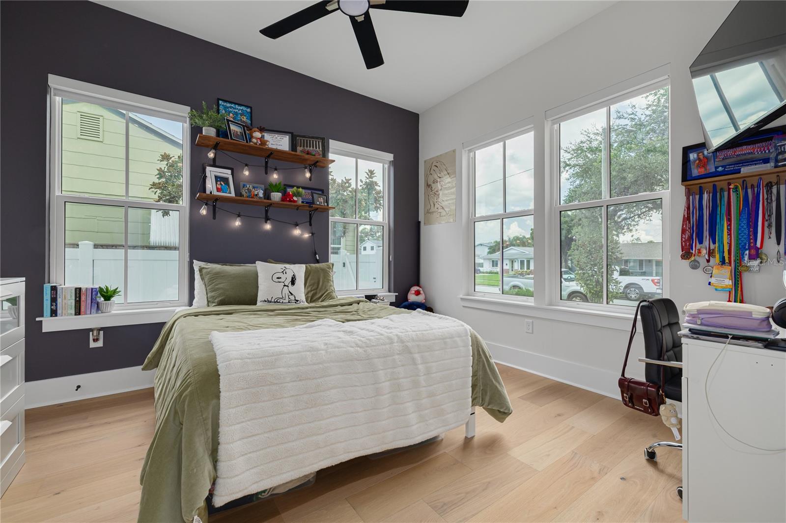 Image 16 of 45 For 3104 11th Street N