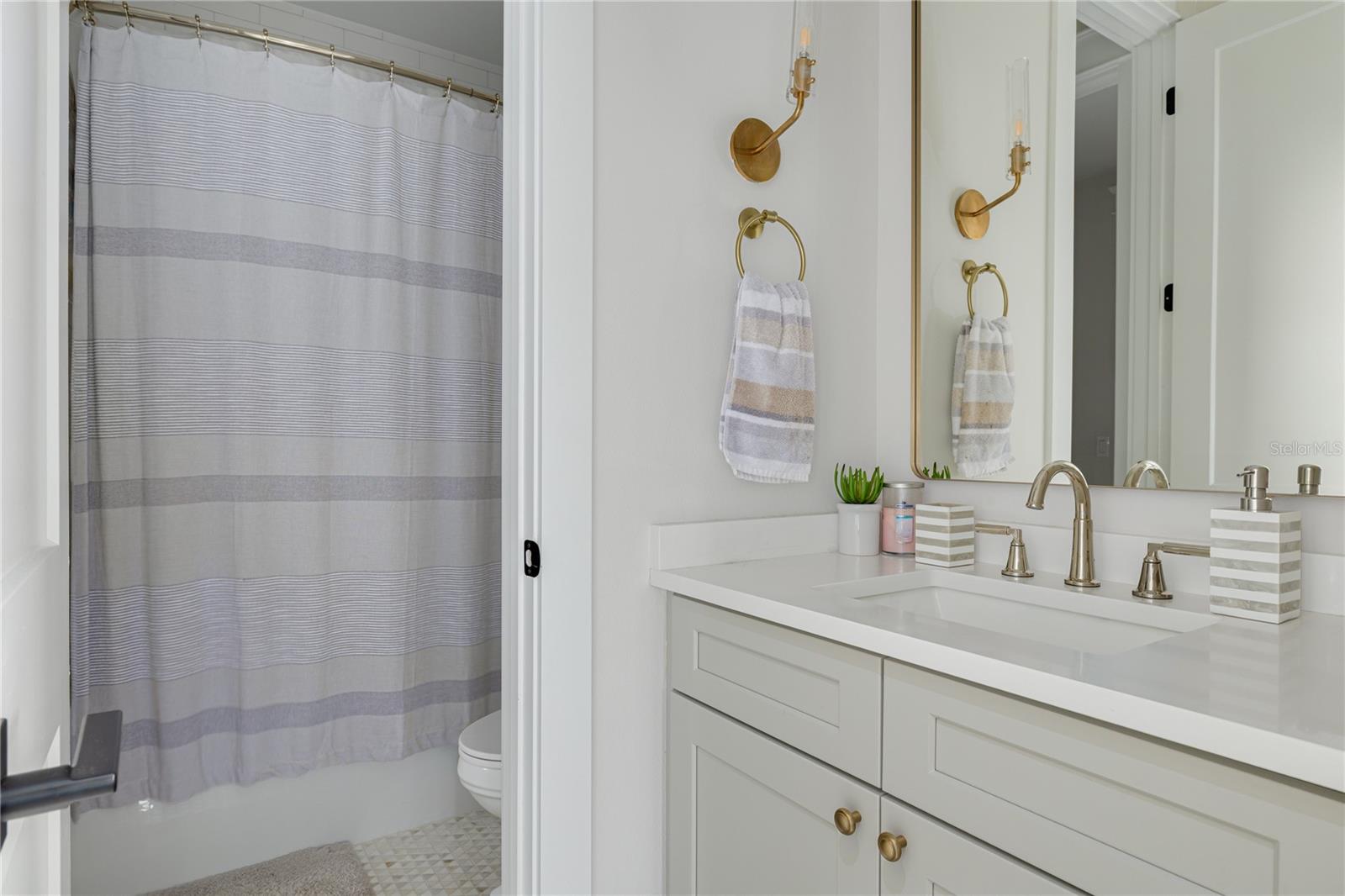 Image 27 of 45 For 3104 11th Street N