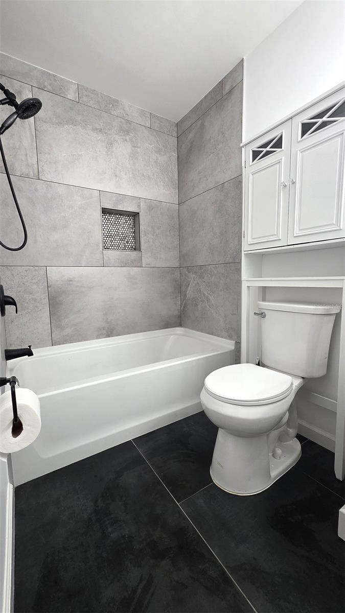 Image 16 of 23 For 206 Berry Tree Place 206