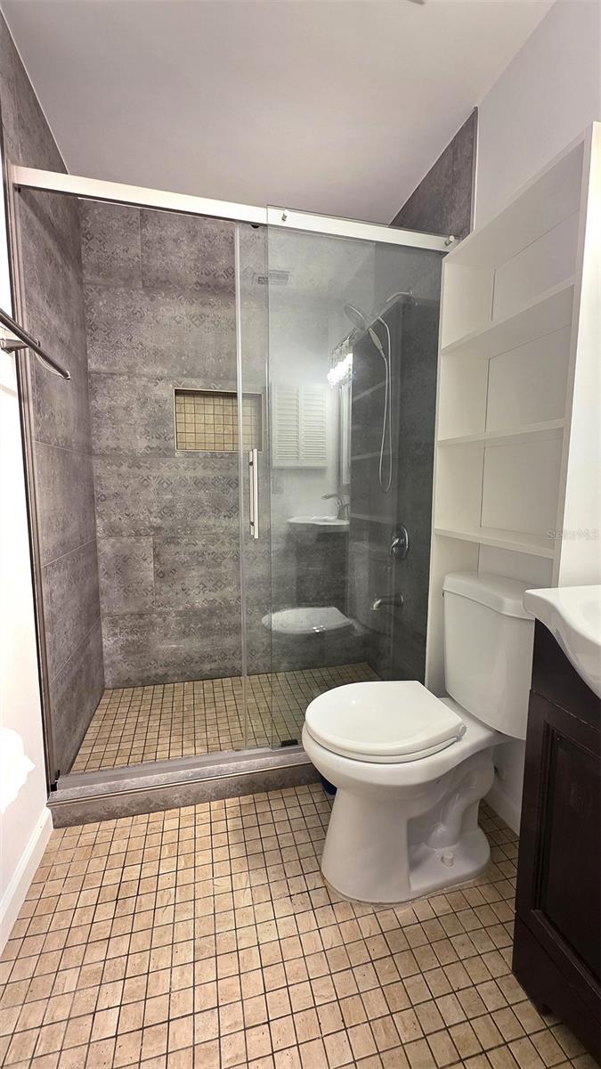 Image 20 of 23 For 206 Berry Tree Place 206