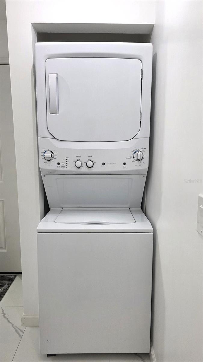 Image 21 of 23 For 206 Berry Tree Place 206