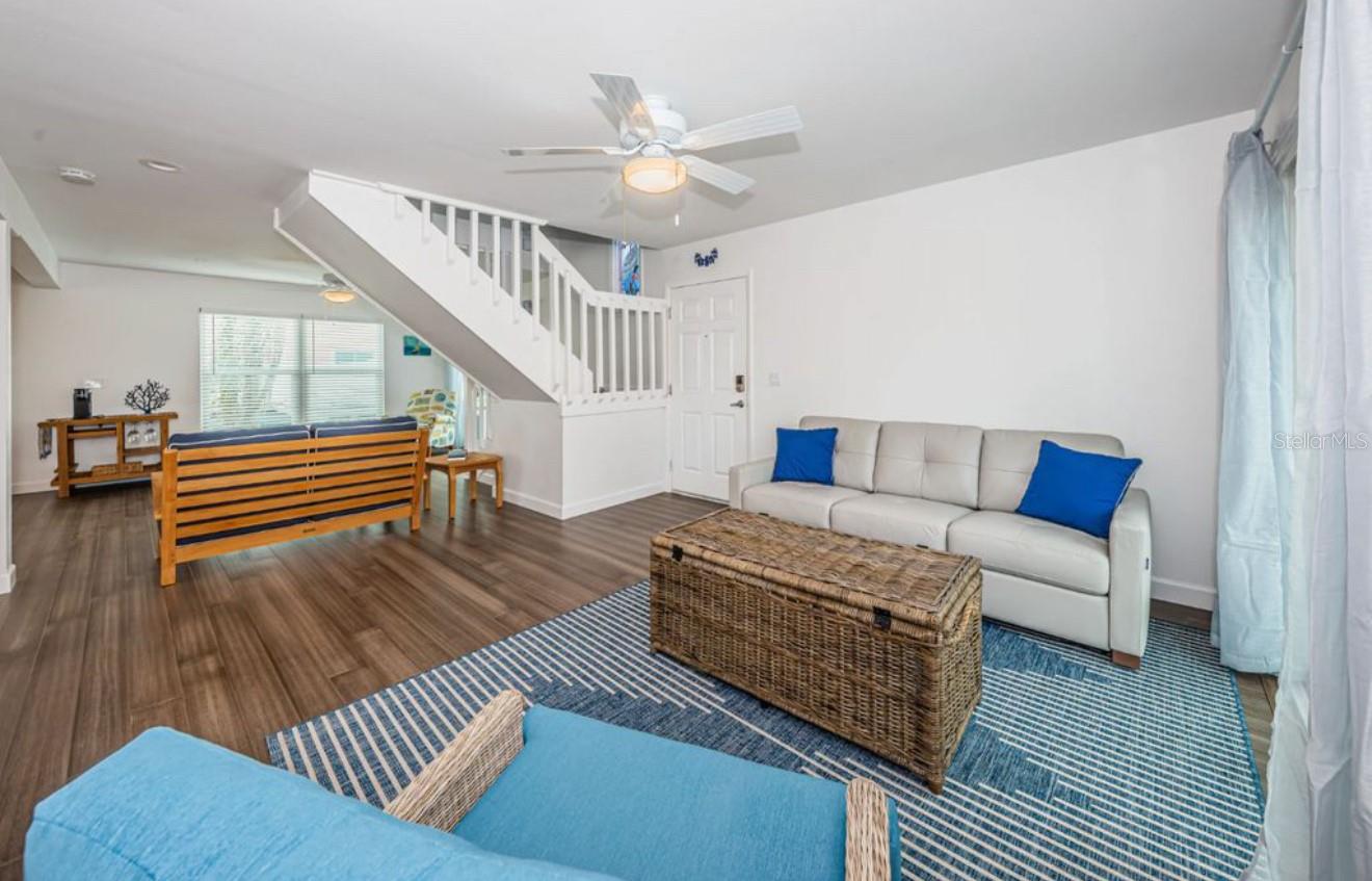 Image 11 of 37 For 8432 Gulf Boulevard