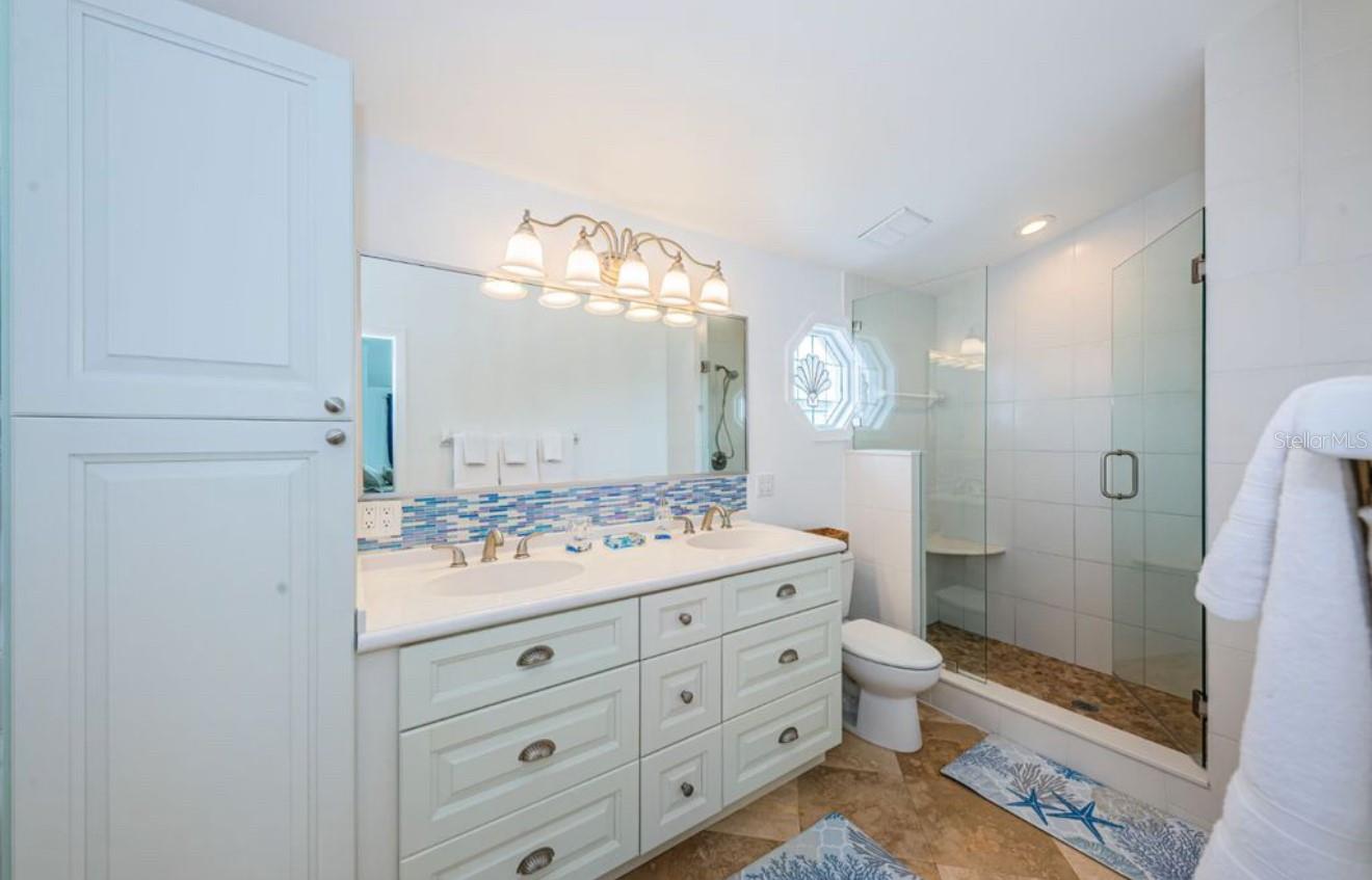 Image 28 of 37 For 8432 Gulf Boulevard