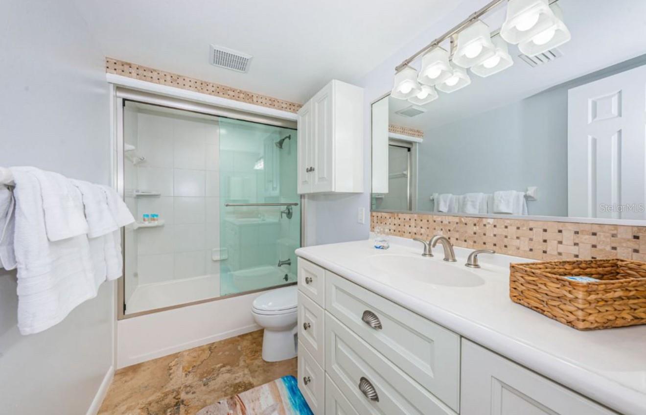 Image 36 of 37 For 8432 Gulf Boulevard