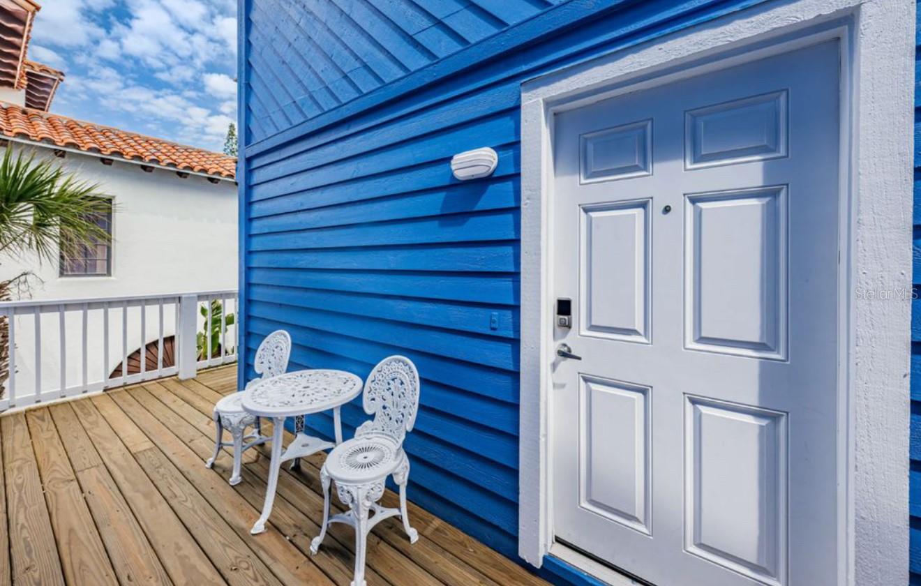 Image 9 of 37 For 8432 Gulf Boulevard