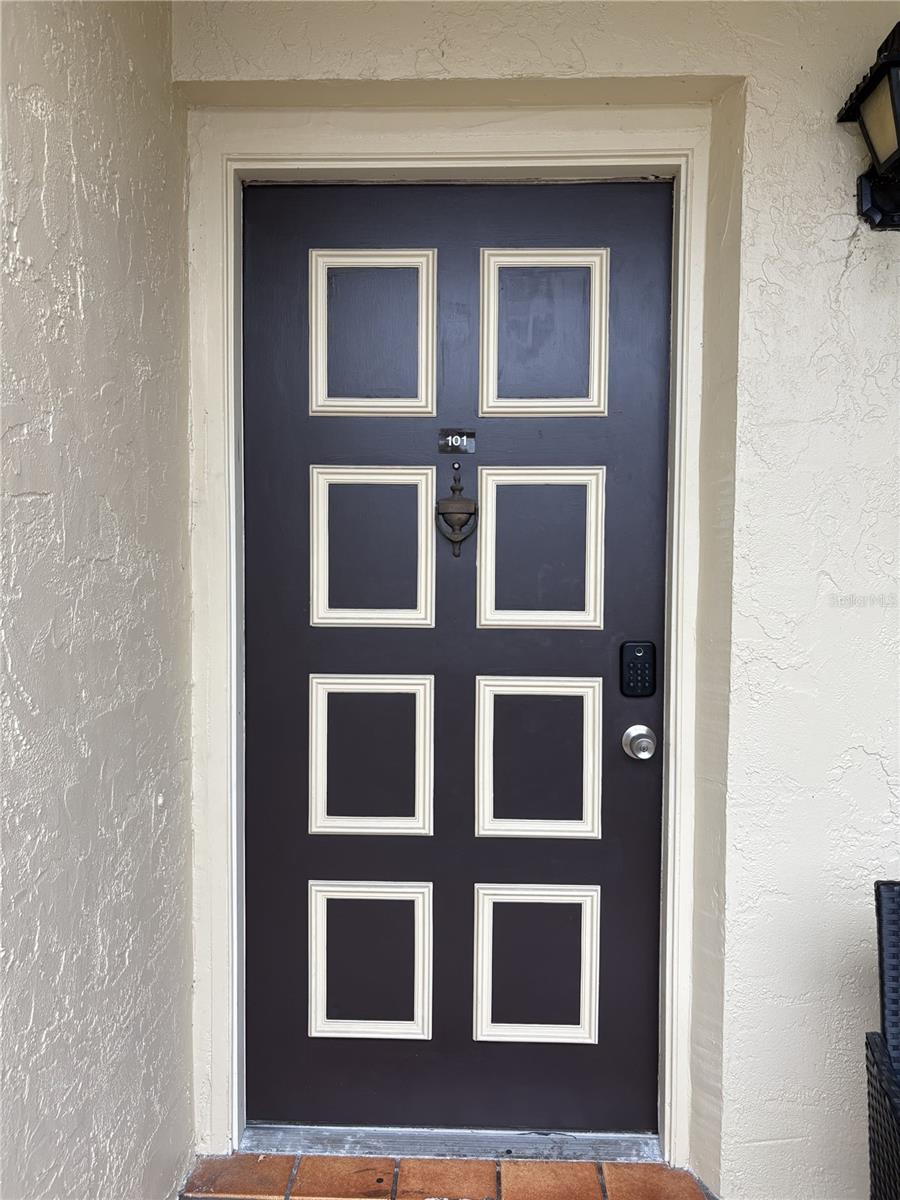 Image 2 of 9 For 2420 Winding Creek Boulevard 101