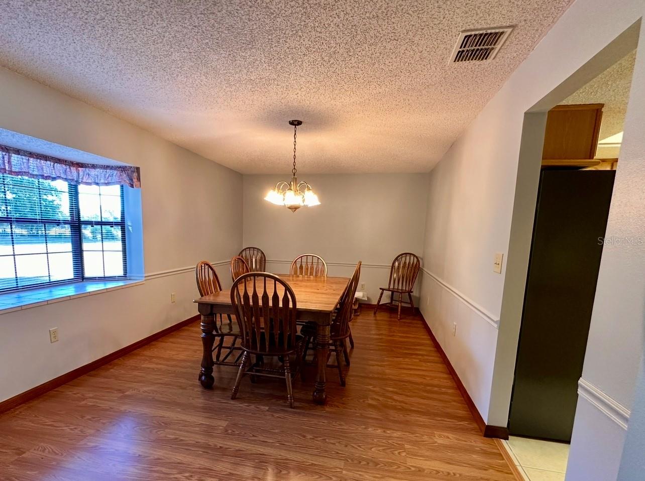 Image 10 of 30 For 5912 Bailey Road