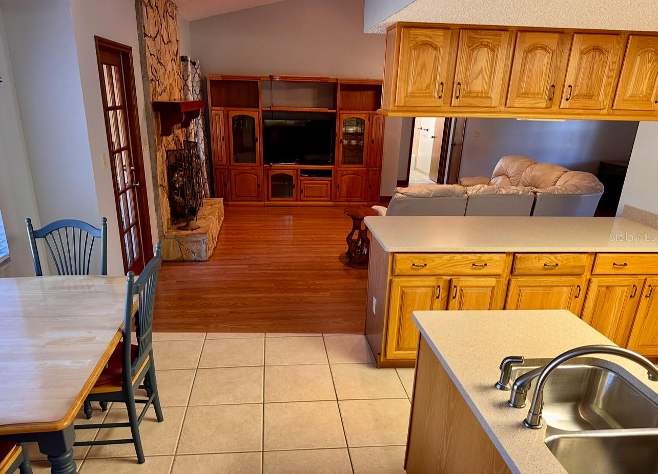 Image 8 of 30 For 5912 Bailey Road