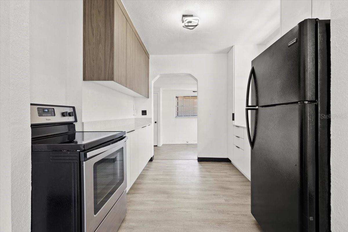 Image 3 of 11 For 1512 Hillside Drive