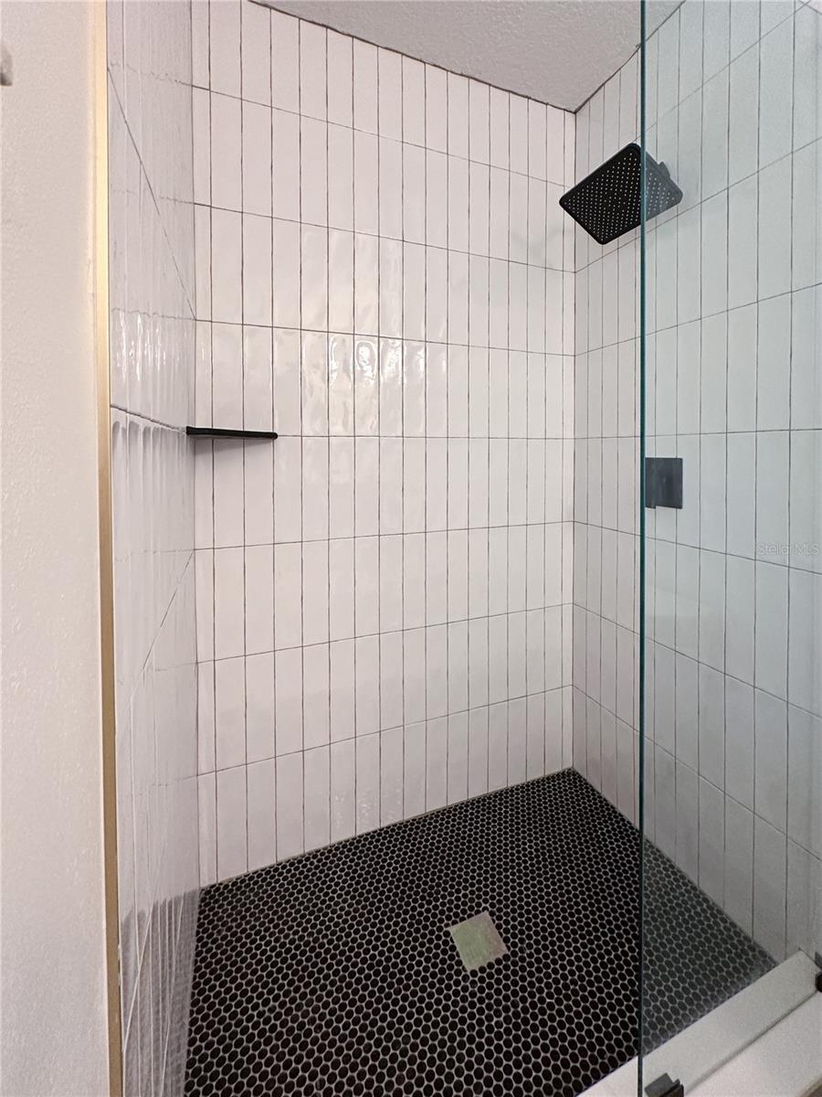 Image 10 of 19 For 154 Lewis Avenue