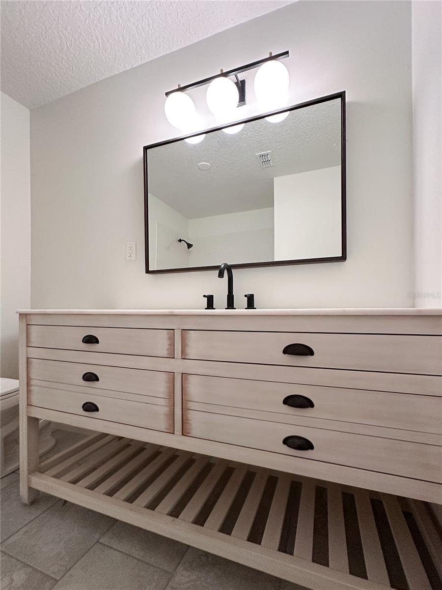 Image 11 of 19 For 154 Lewis Avenue