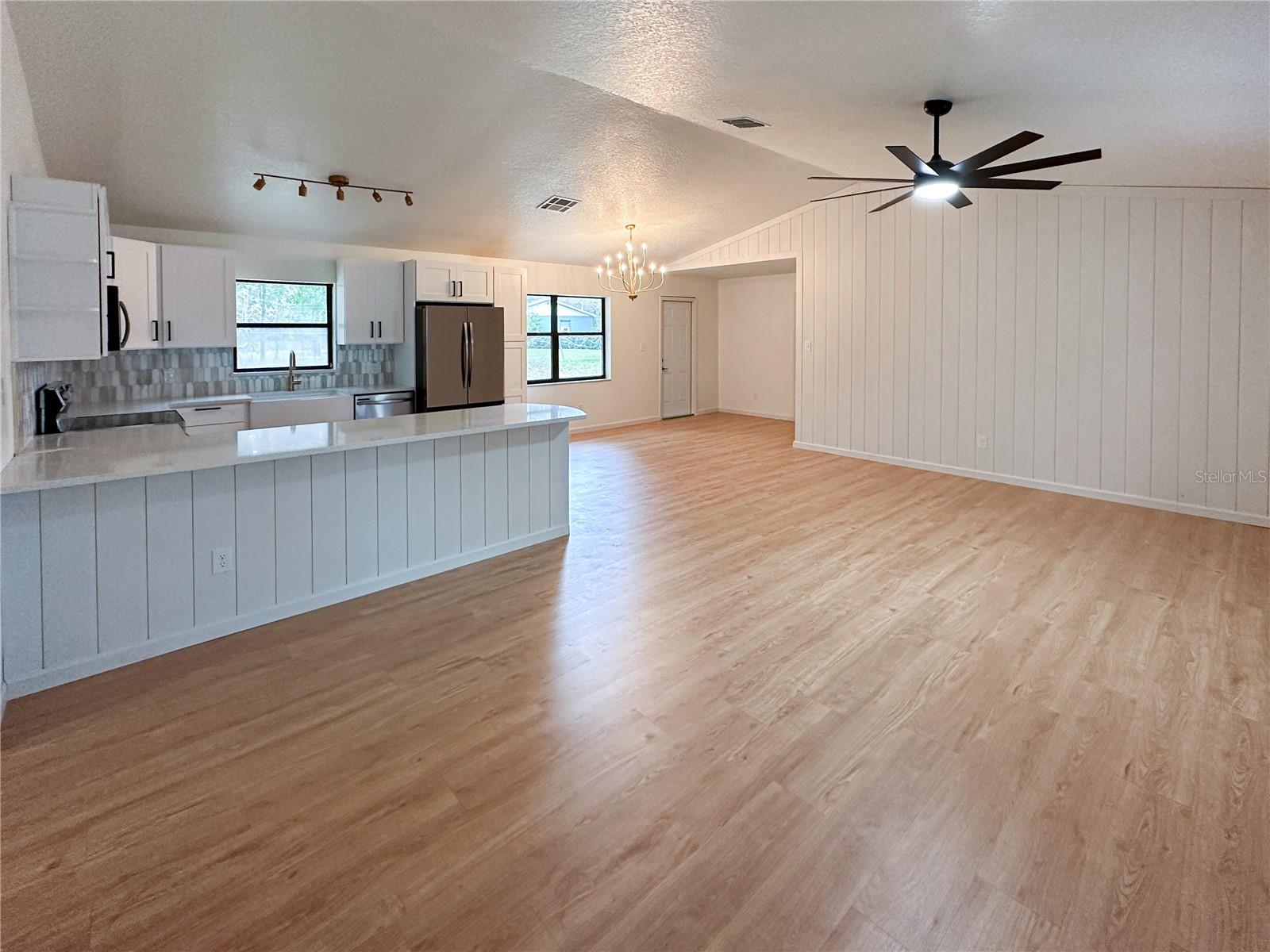 Image 3 of 19 For 154 Lewis Avenue