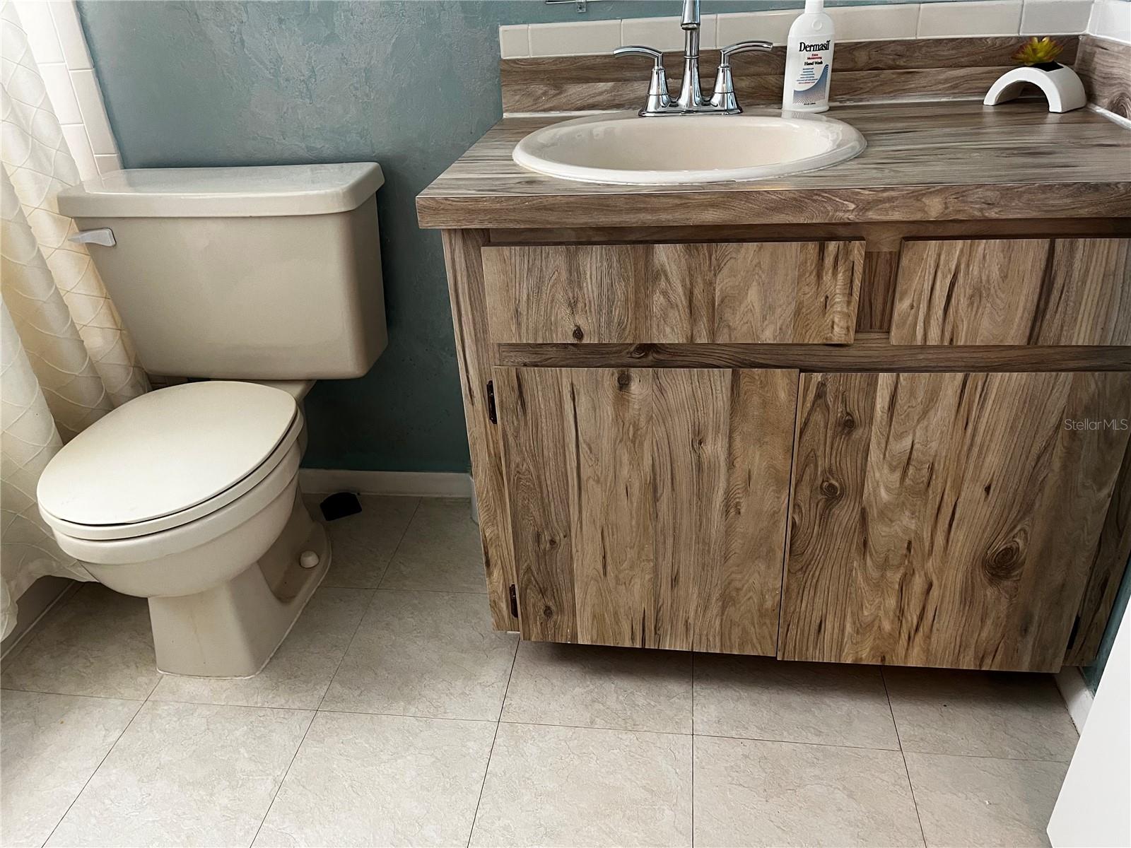 Image 7 of 11 For 9815 47th Avenue N 303