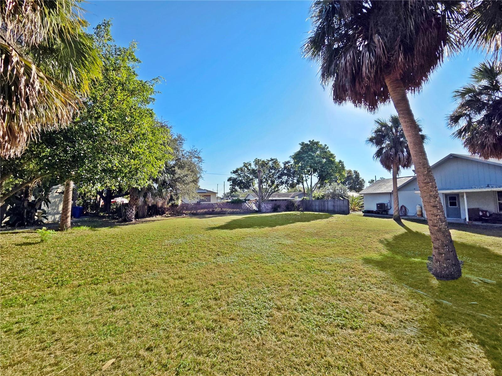 Image 8 of 13 For 6225 Flamingo Drive