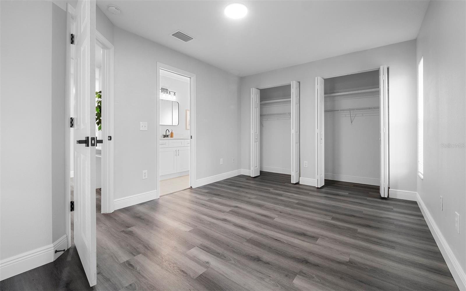 Image 16 of 30 For 212 2nd Avenue Se