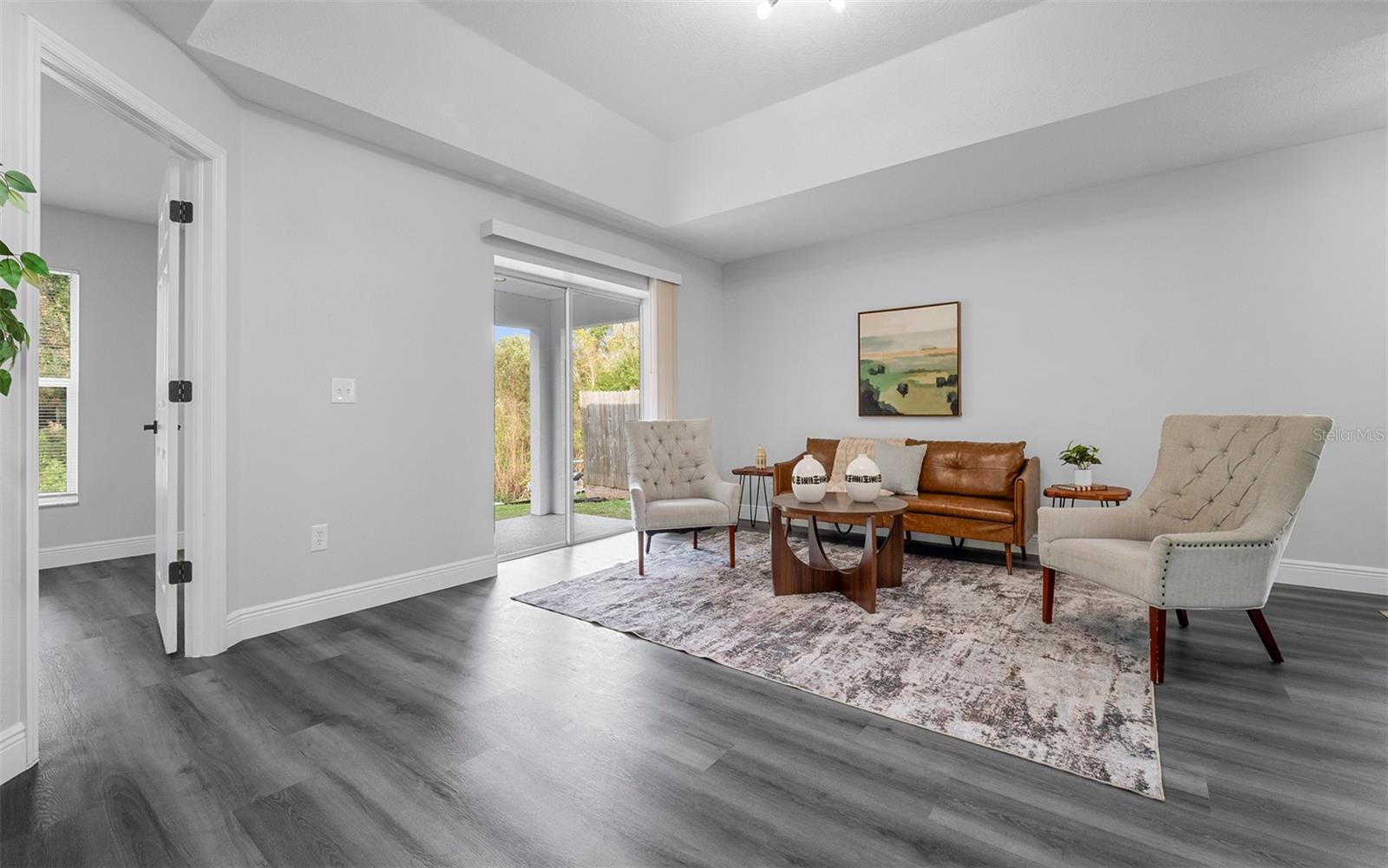 Image 8 of 30 For 212 2nd Avenue Se